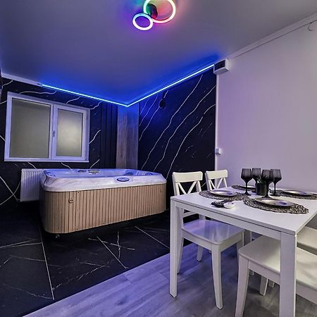 Luxor - Jacuzzi&Cozy Apartments Hermannstadt Exterior foto