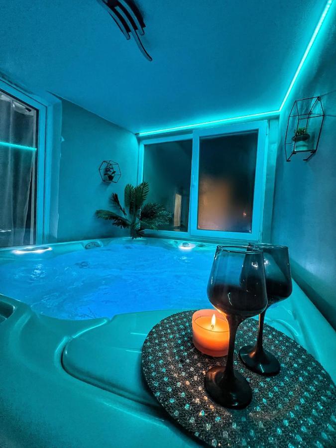 Luxor - Jacuzzi&Cozy Apartments Hermannstadt Exterior foto