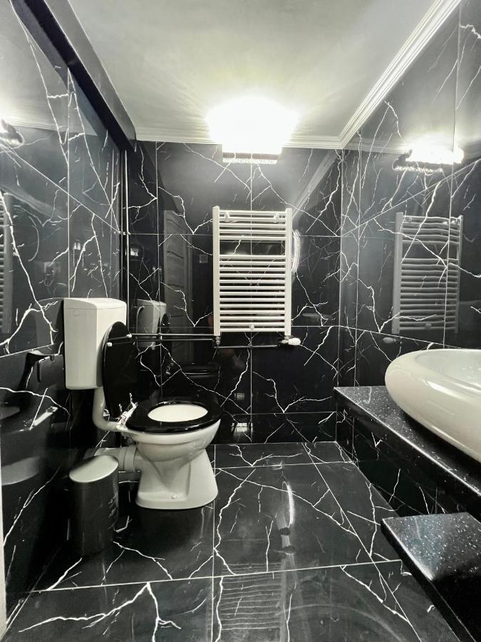 Luxor - Jacuzzi&Cozy Apartments Hermannstadt Exterior foto