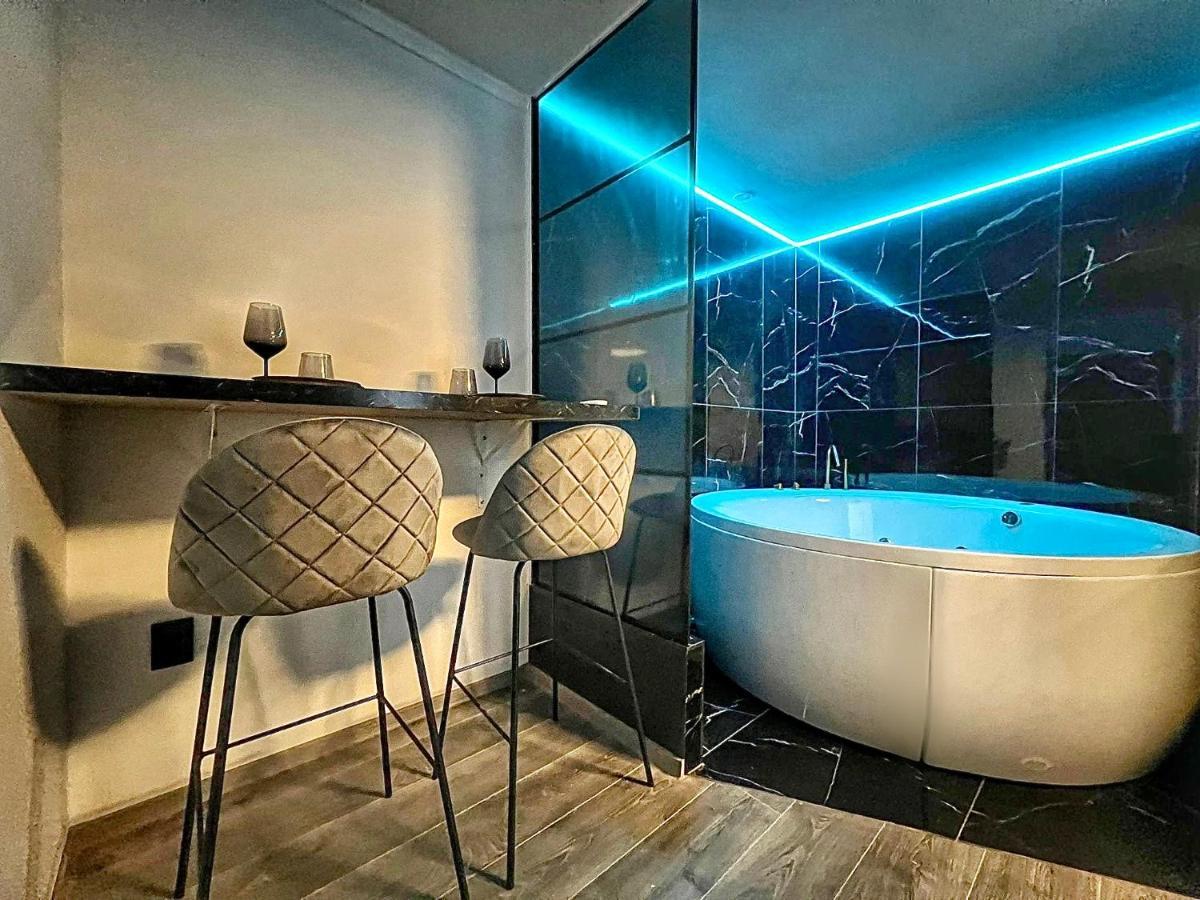 Luxor - Jacuzzi&Cozy Apartments Hermannstadt Exterior foto