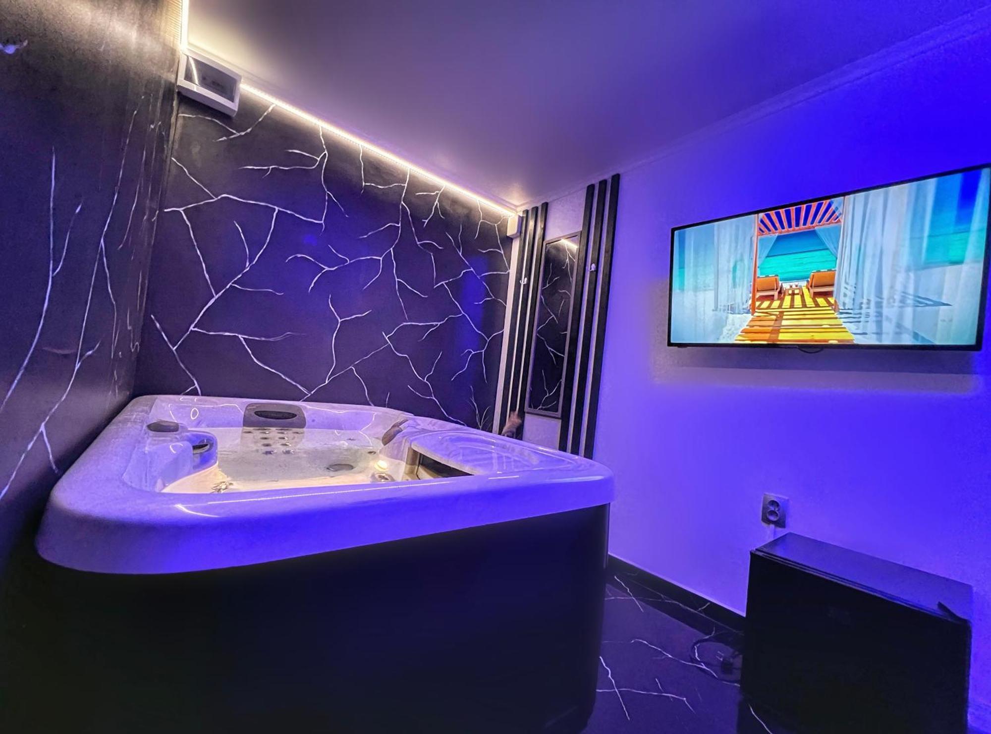 Luxor - Jacuzzi&Cozy Apartments Hermannstadt Exterior foto