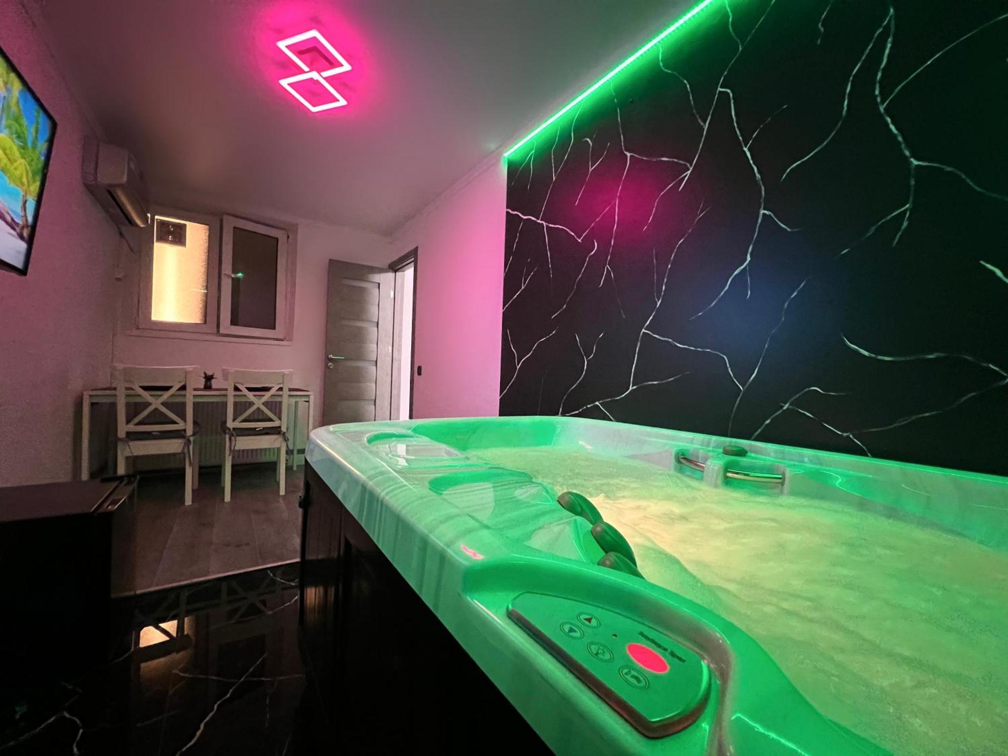 Luxor - Jacuzzi&Cozy Apartments Hermannstadt Exterior foto