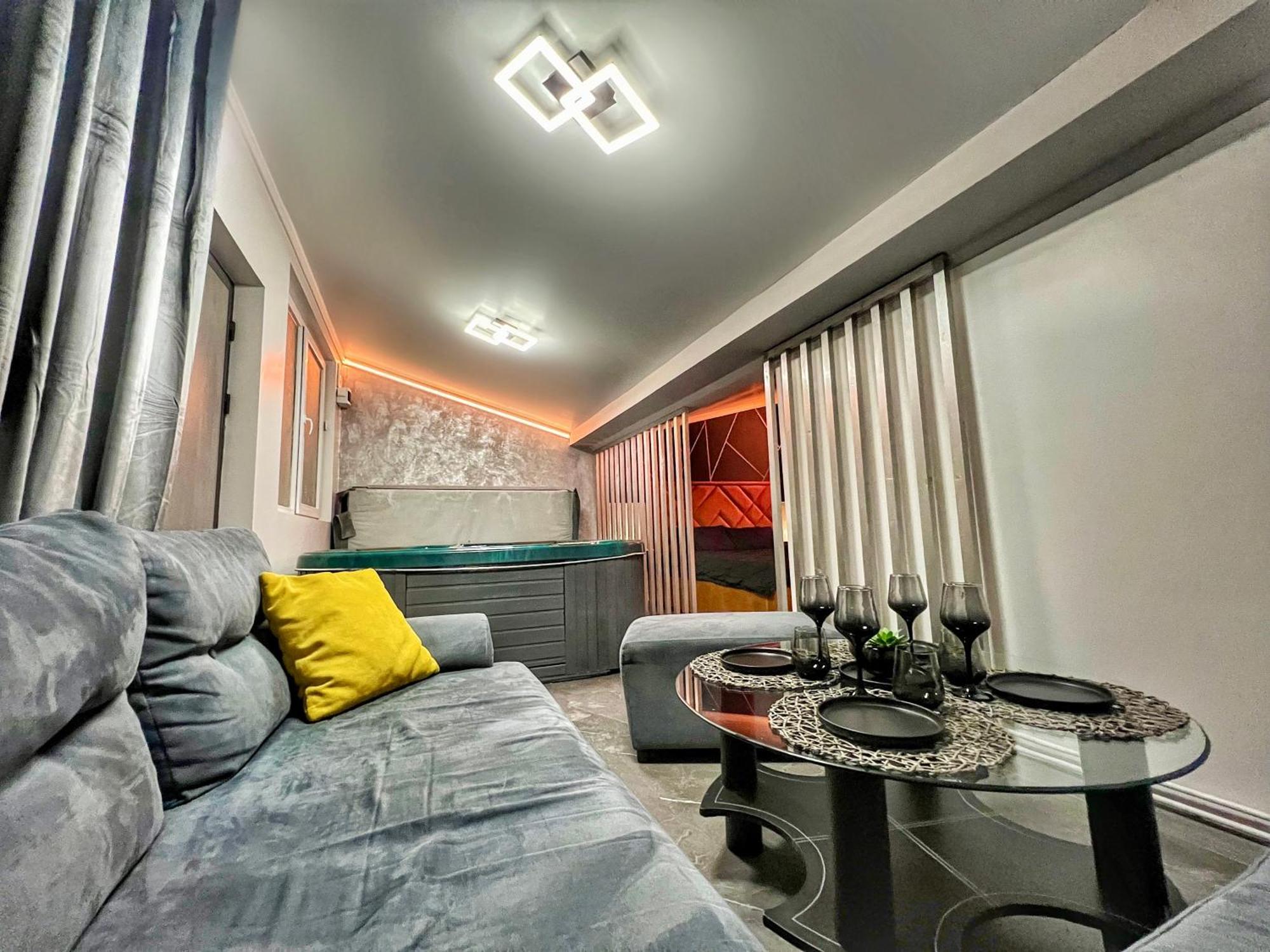 Luxor - Jacuzzi&Cozy Apartments Hermannstadt Exterior foto